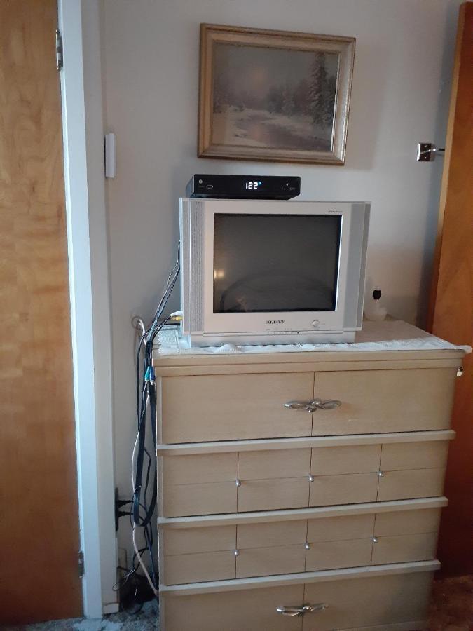 Bed and Breakfast Bienvevus chez RINO-HUGUES Trois-Pistoles Exterior foto
